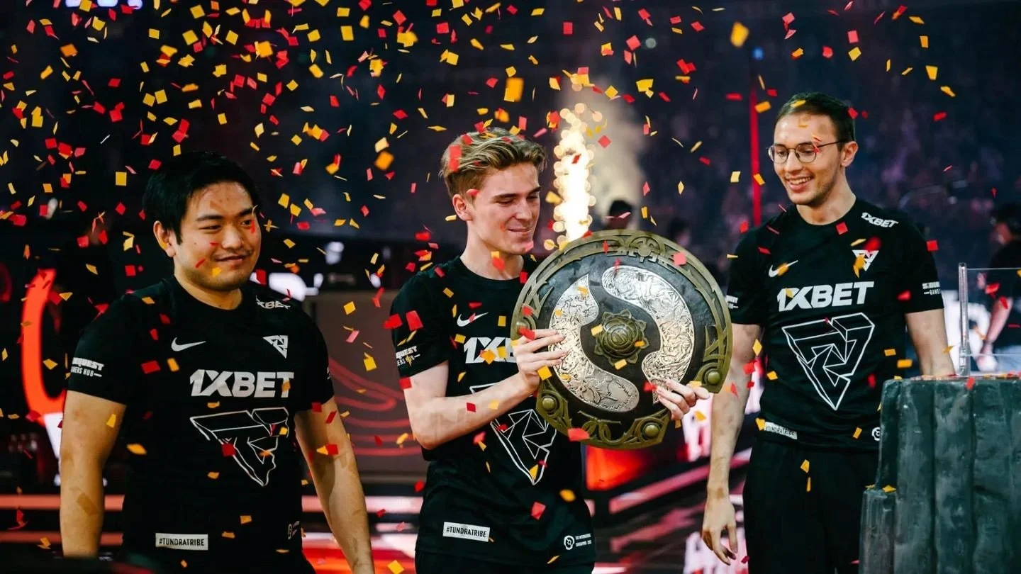 Игрок Tundra рассказал, сколько на самом деле получил за победу на TI11 по Dota 2