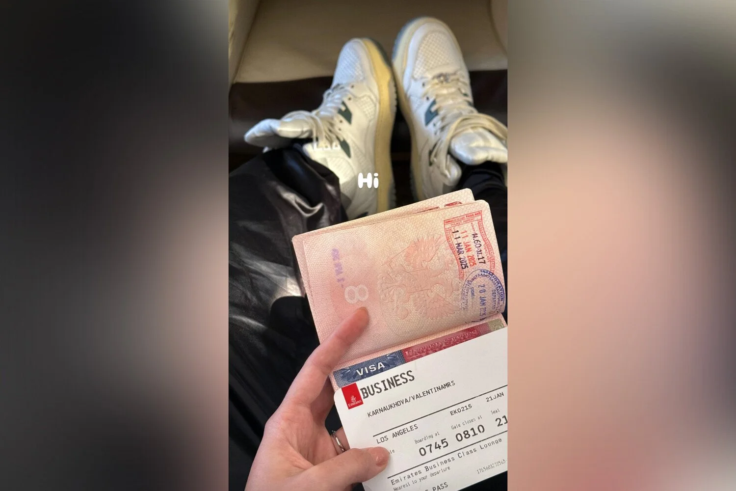 Источник: Соцсети Вали Карнавал / Валя Карнавал улетела в США