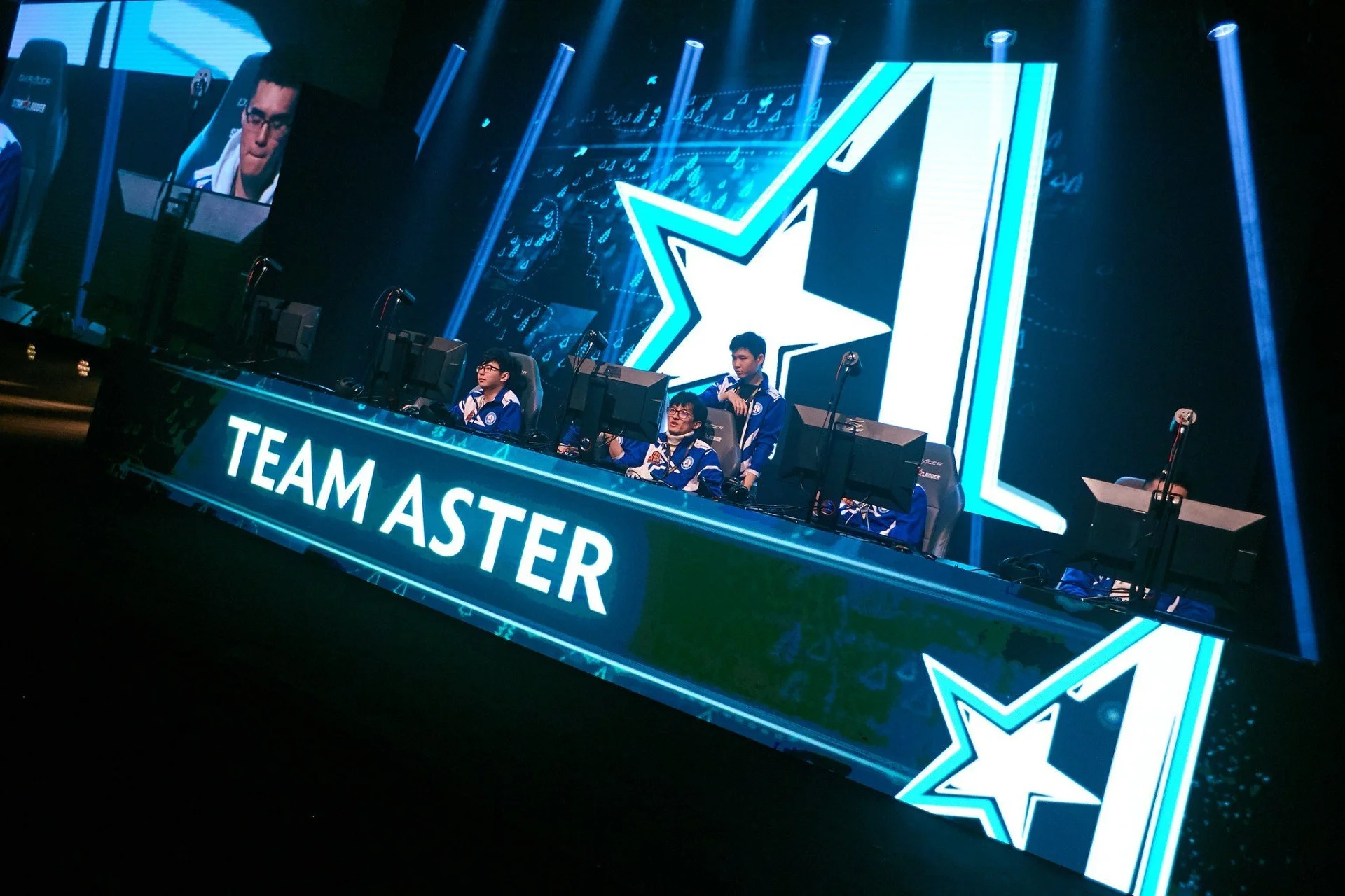 Team Aster проиграла Thunder Predator и вылетела с Major
