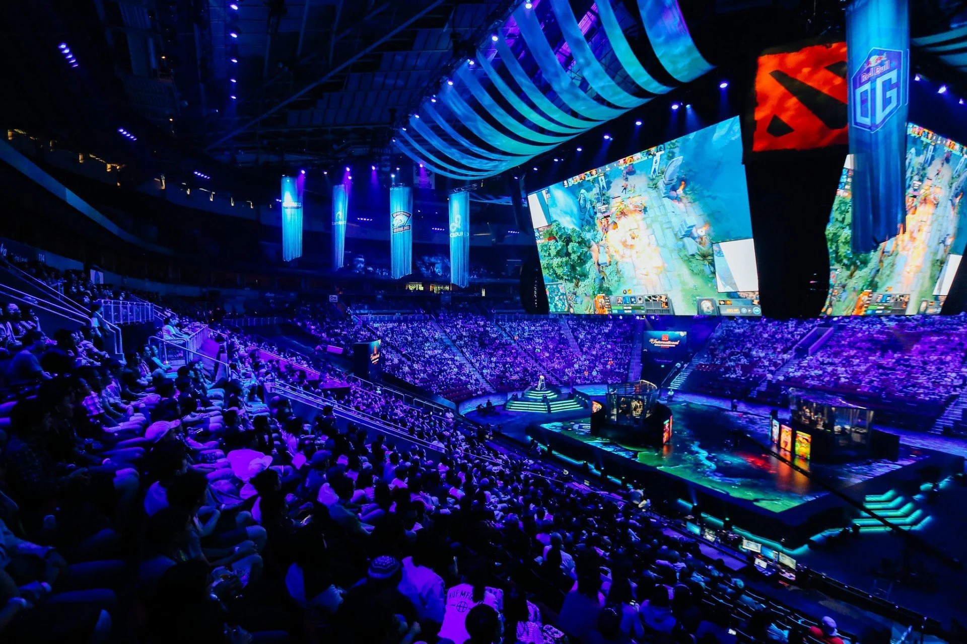 «Формат поможет тем, кто не готов к старту DPC-сезона». Maelstorm, VANSKOR и Kimi о планах Valve на сезон 2020-2021 в Dota 2