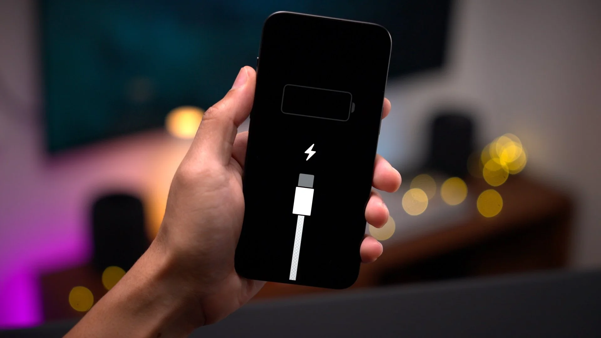 Как правильно заряжать iPhone