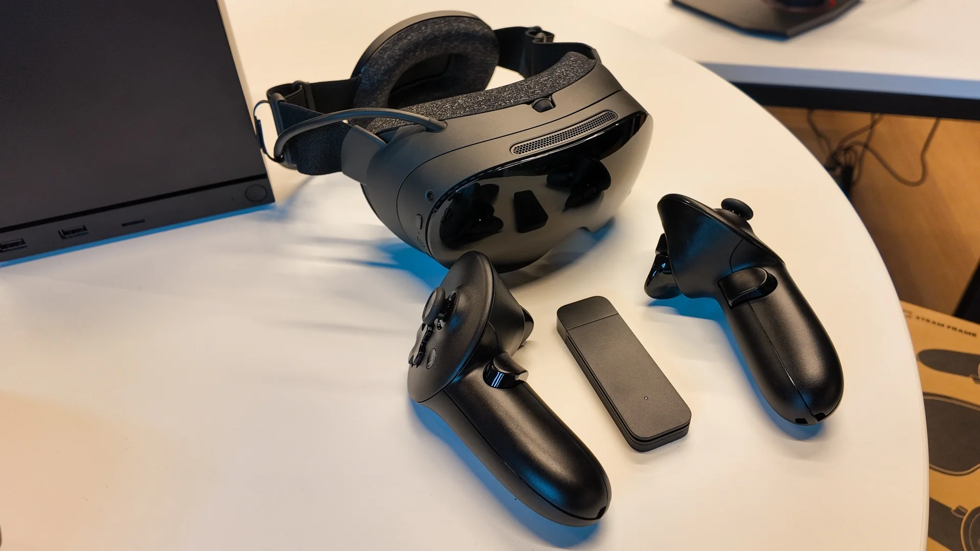 Valve почти готова к запуску Steam Frame