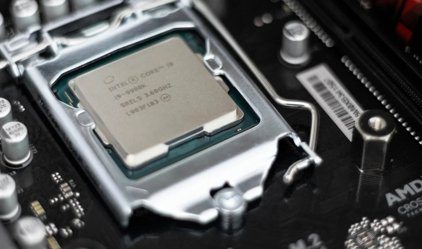 Источник: Igrosam / Процессор Intel