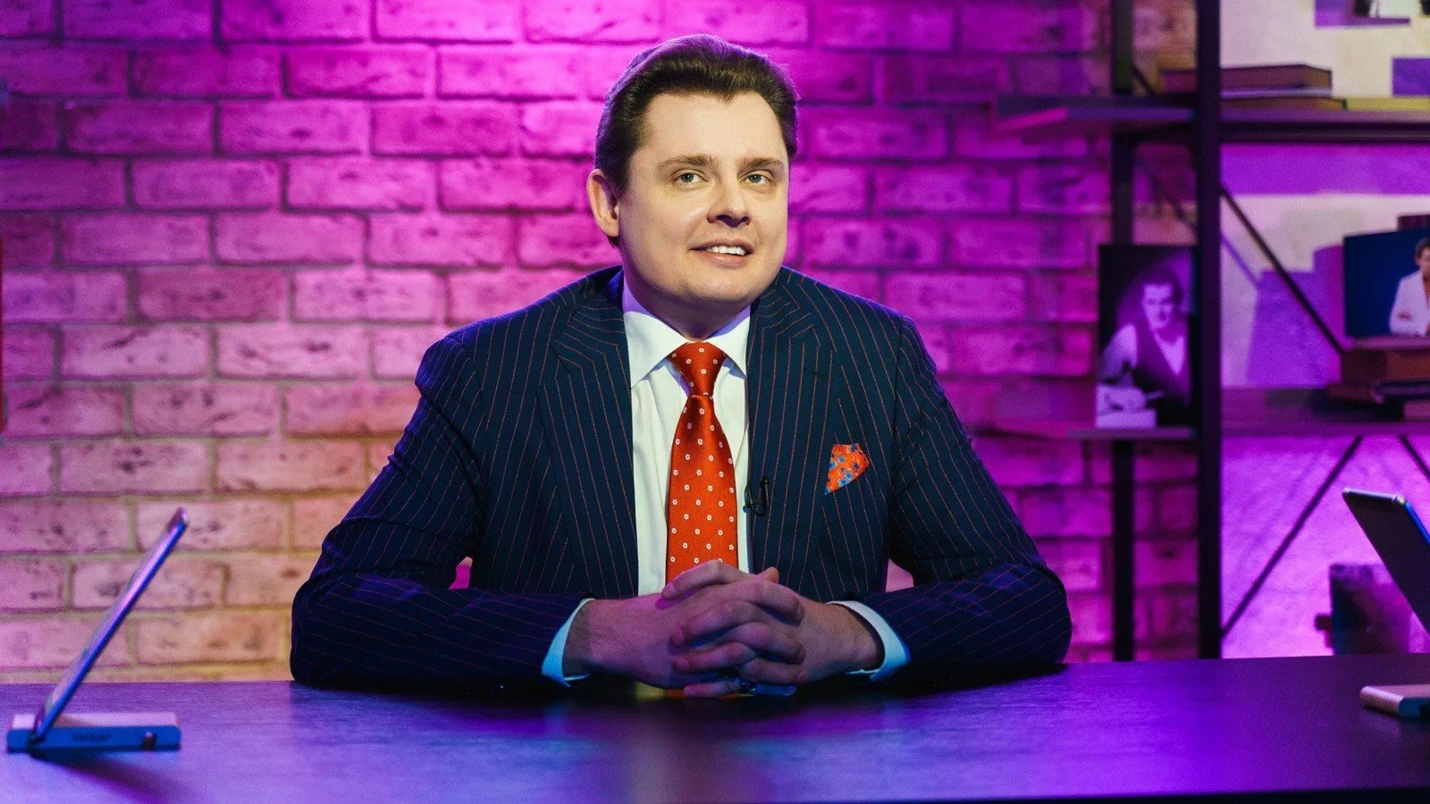 Понасенков* прокомментировал бан своих YouTube-каналов после конфликта с Папичем