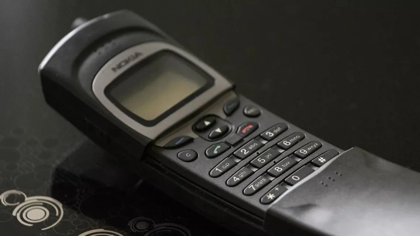 Источник: Shutterstock / Nokia 8110