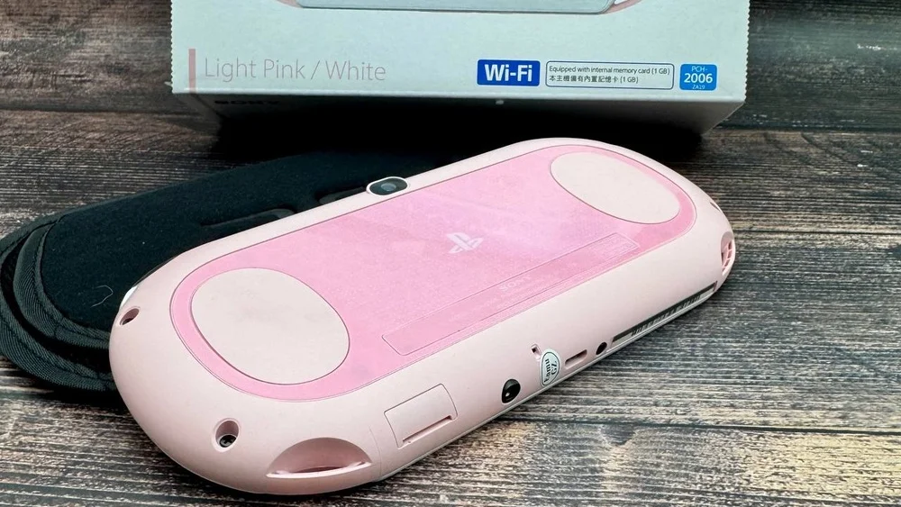 Хакеры превратили PS Vita в портативную Xbox