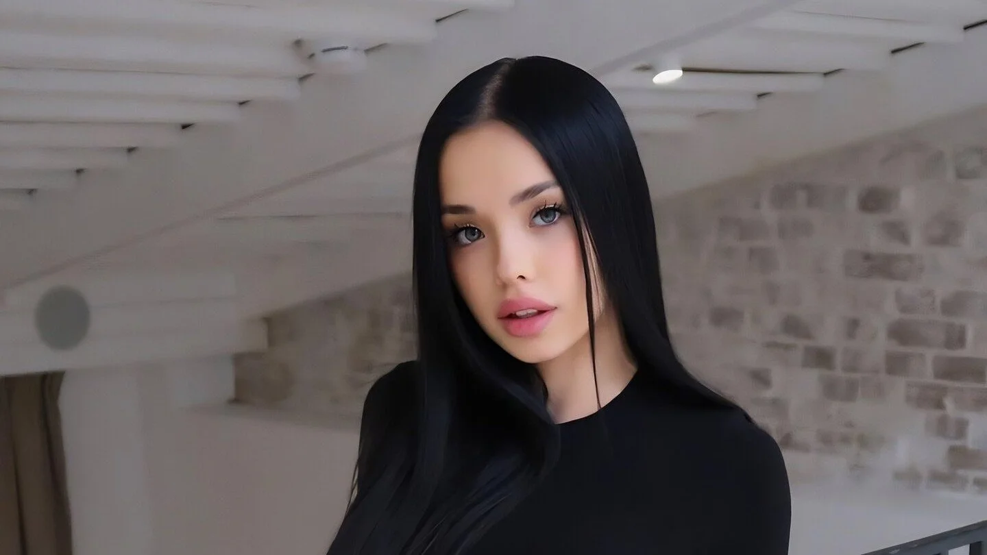 Лунаком не выдержала травли фанатов и удалила свою страницу в Instagram*
