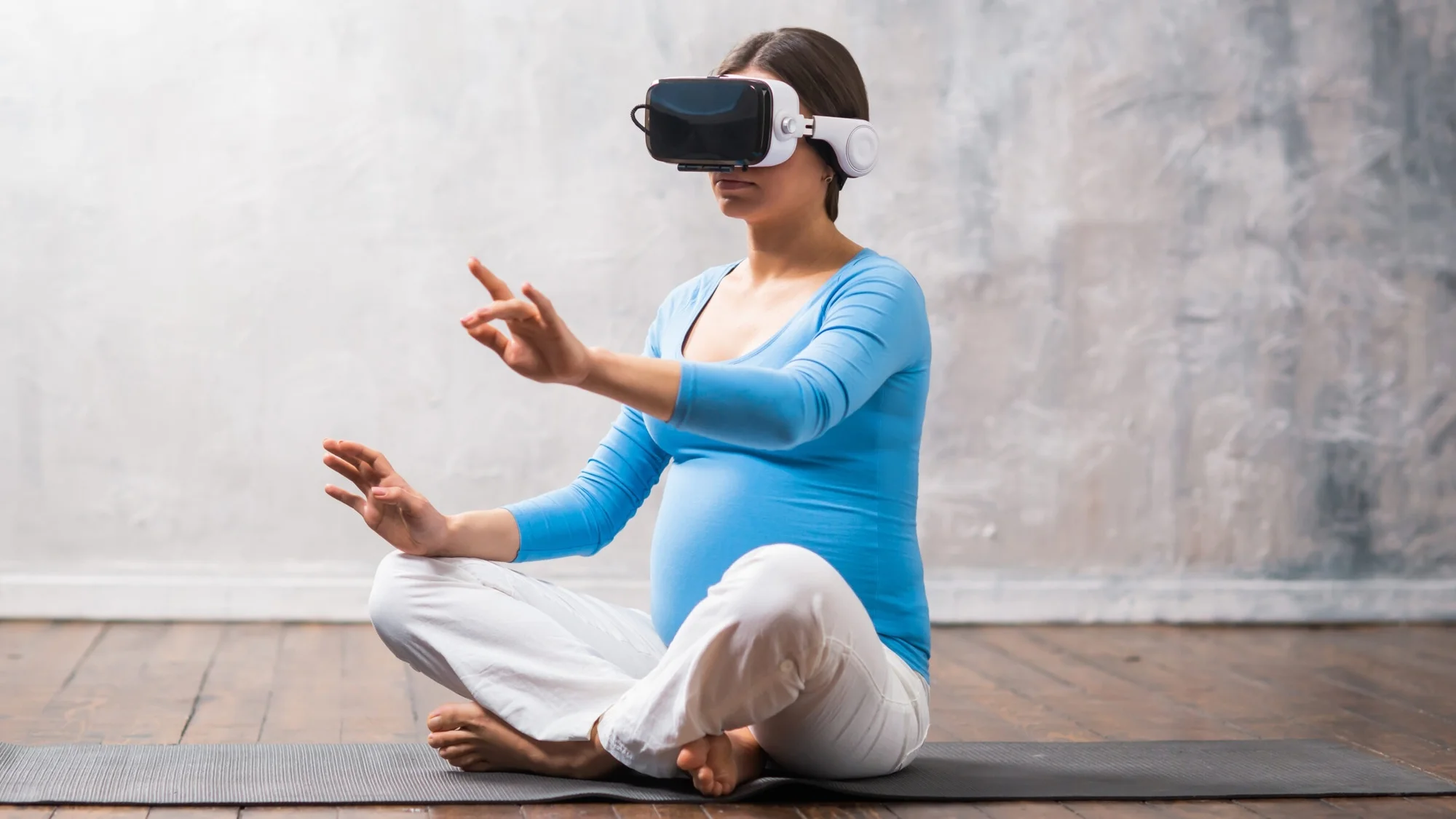 В российских роддомах начали использовать VR-очки