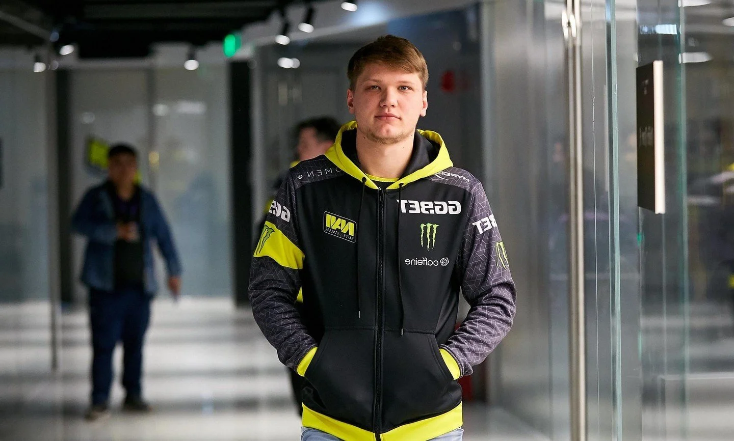 S1mple вступился за стримеров из России — он уважает их молчание