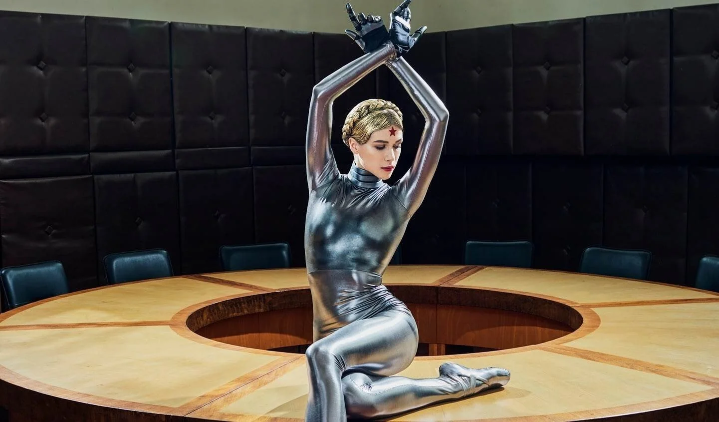Сыгравшая близняшек в Atomic Heart актриса показала сногсшибательный косплей