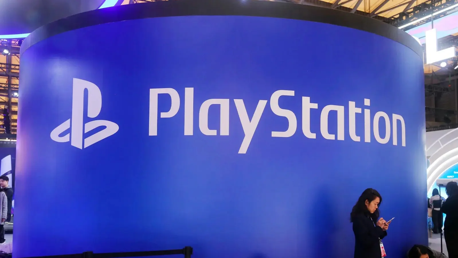 Sony начала предупреждать покупателей PS5 о полном отказе от физических игр