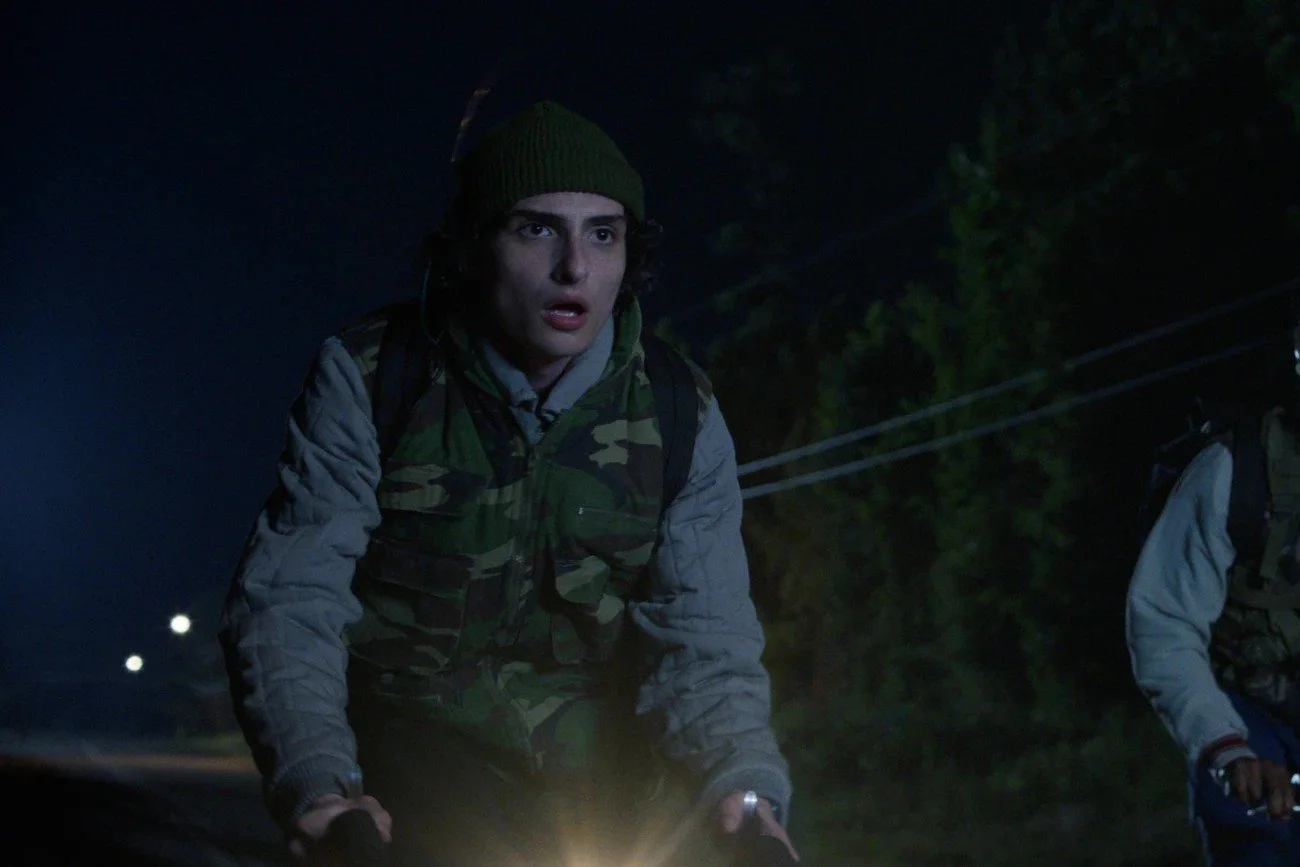 Финн Вулфард в роли Майка Уилера в пятом сезоне «Очень странных дел» / Netflix