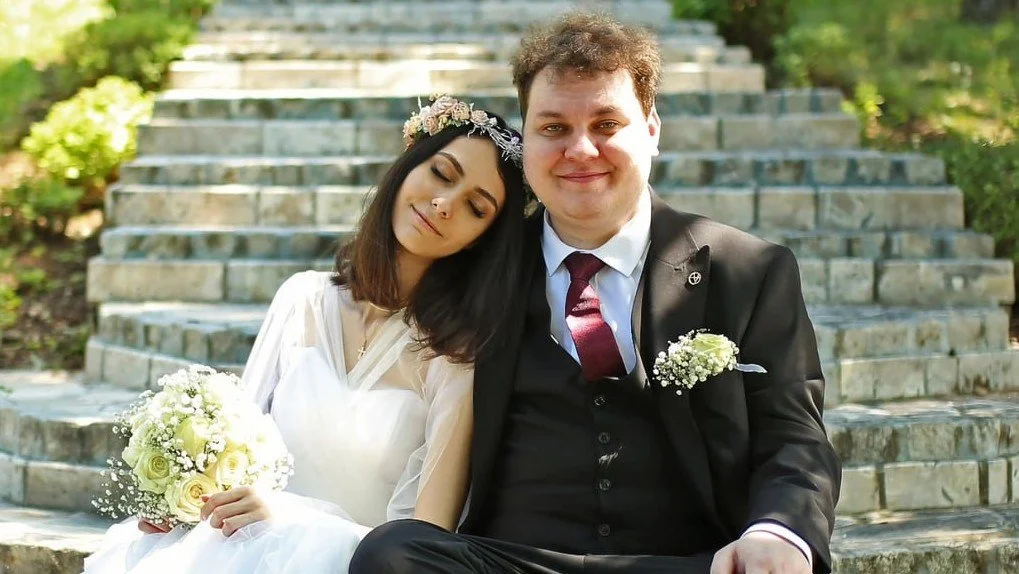 Хованский снова один — он разводится с женой
