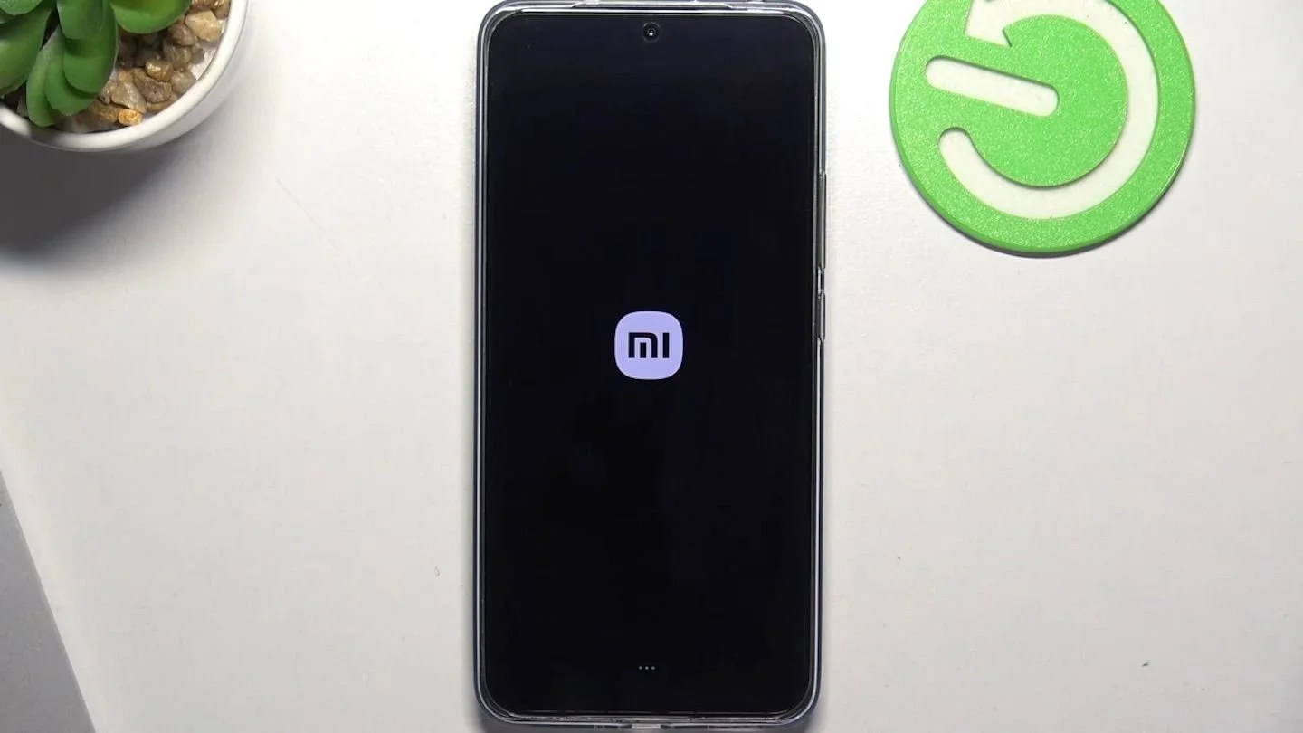 Источник: YouTube HardReset_Pro/ Смартфон Xiaomi
