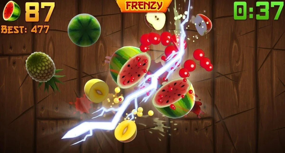 Источник: скриншот respawn.media / Геймплей Fruit Ninja