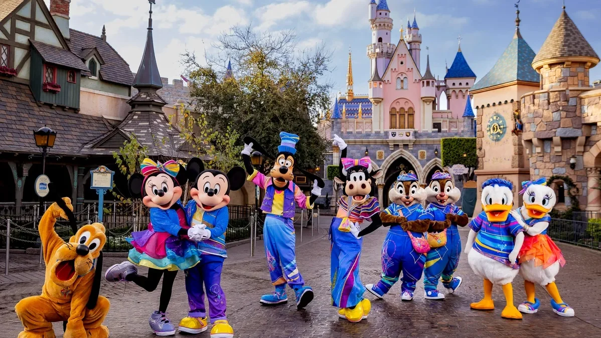 На Disney подали в суд из-за биометрии в парках