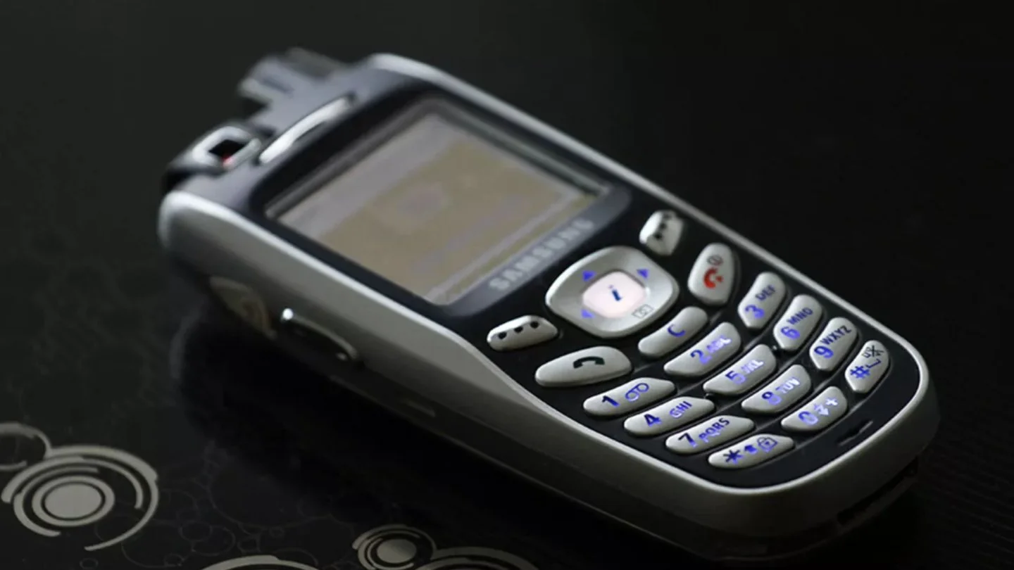 Источник: Shutterstock / Samsung X600
