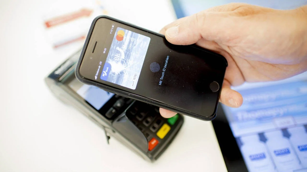 В России придумали аналог Apple Pay — новая технология работает на Bluetooth