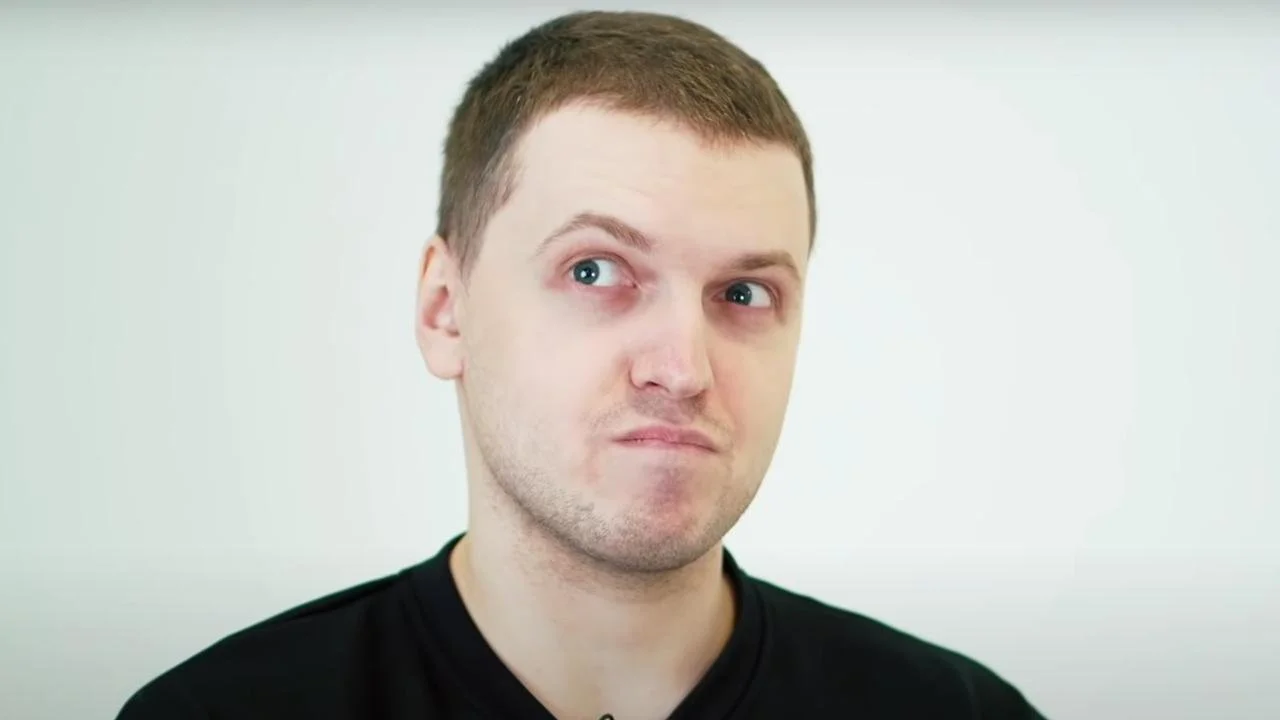 Виталий Arthas Цаль, также известный как Папич