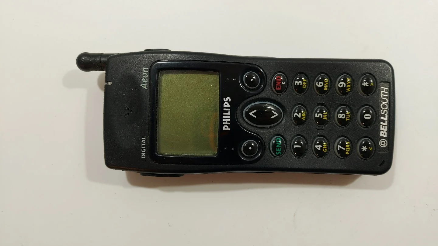 Источник: Cell Phone Museum / Philips AEON