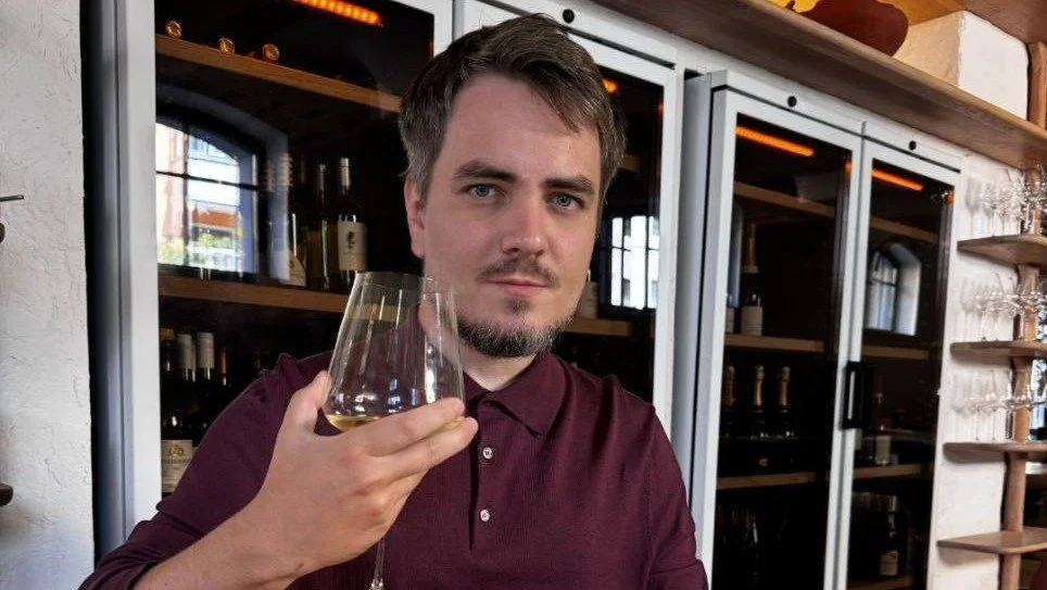 Мэддисон снова бросает пить — теперь с помощью специалистов