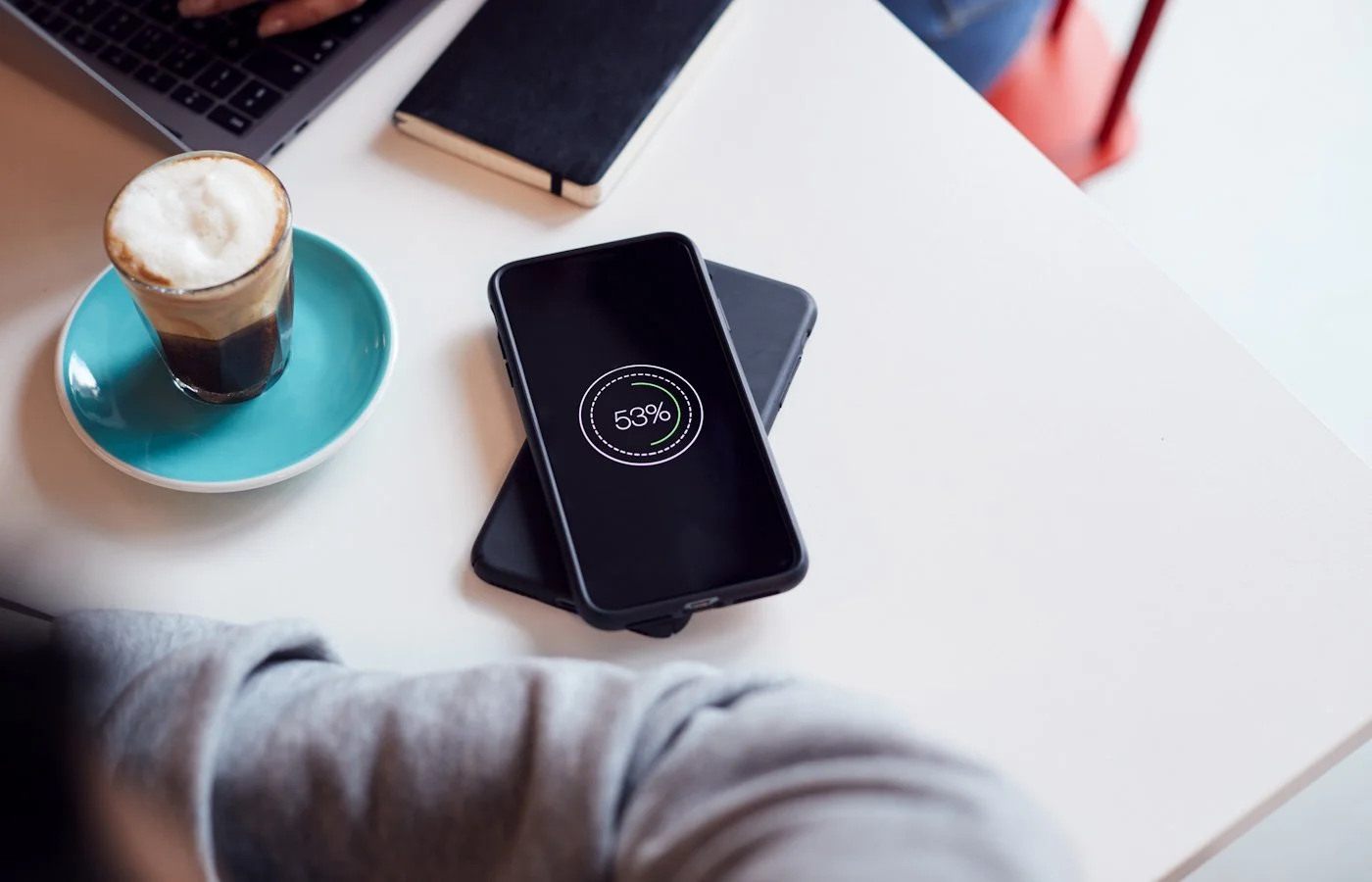 Источник: Envato / Фото смартфона