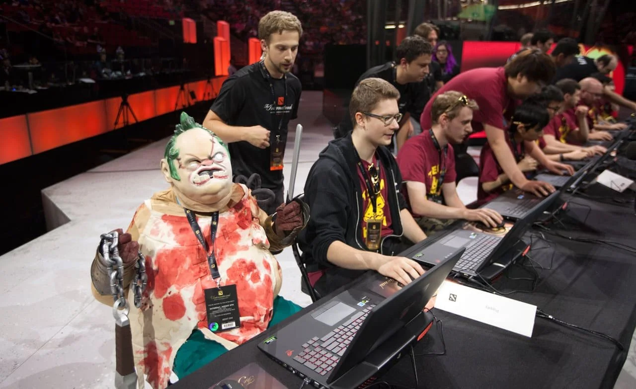 Источник: dota2.net / Денди в костюме пуджа