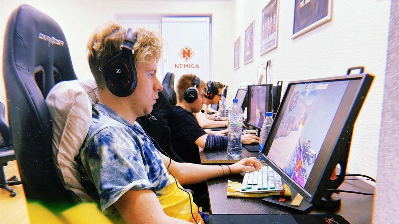 Nemiga по CS:GO прошла в основную стадию StarLadder CIS RMR 2021