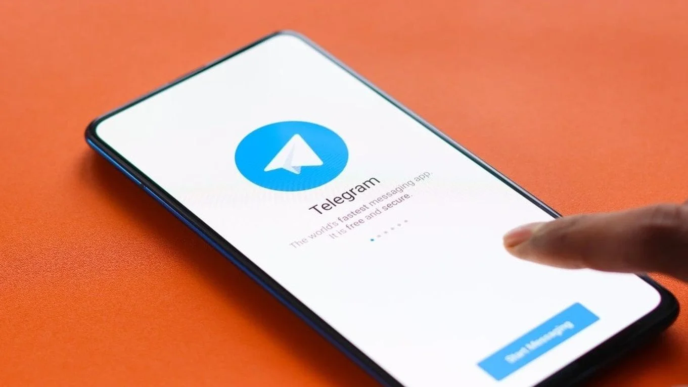 Как поменять фон в Telegram
