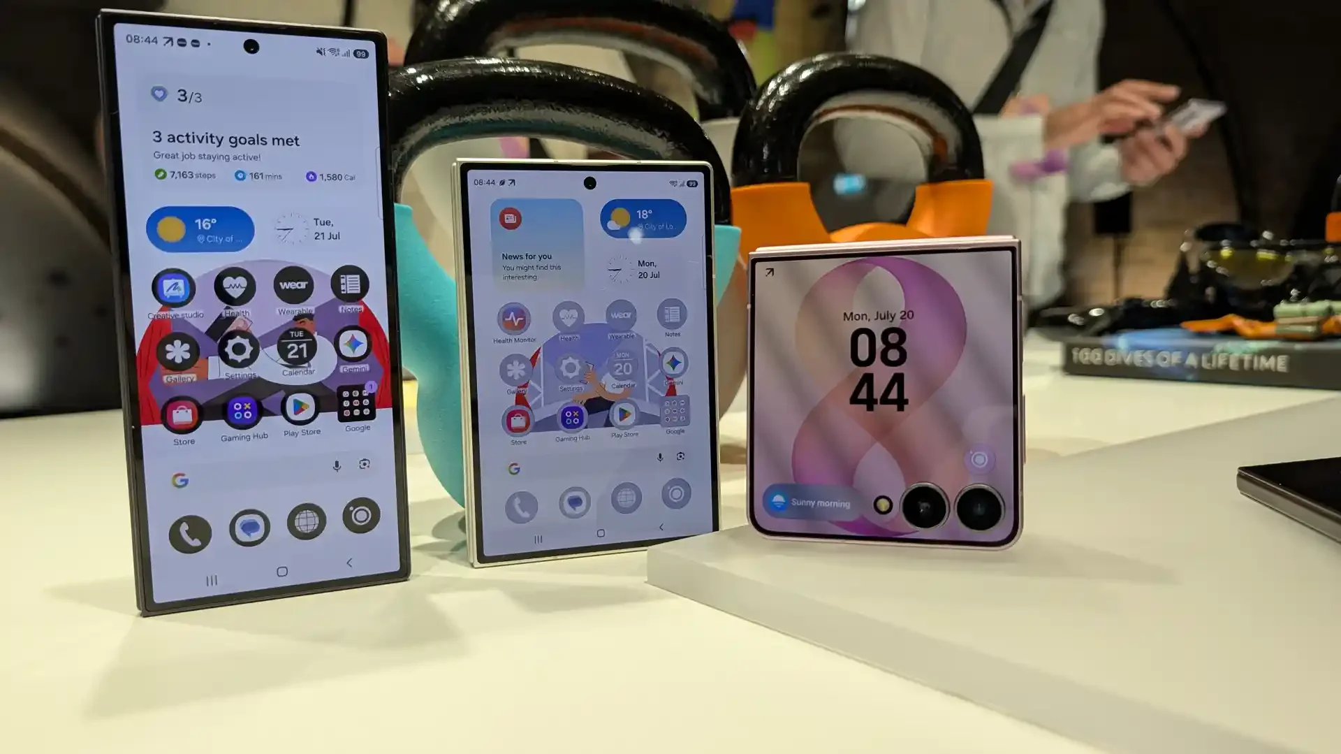 Galaxy Z Fold 8