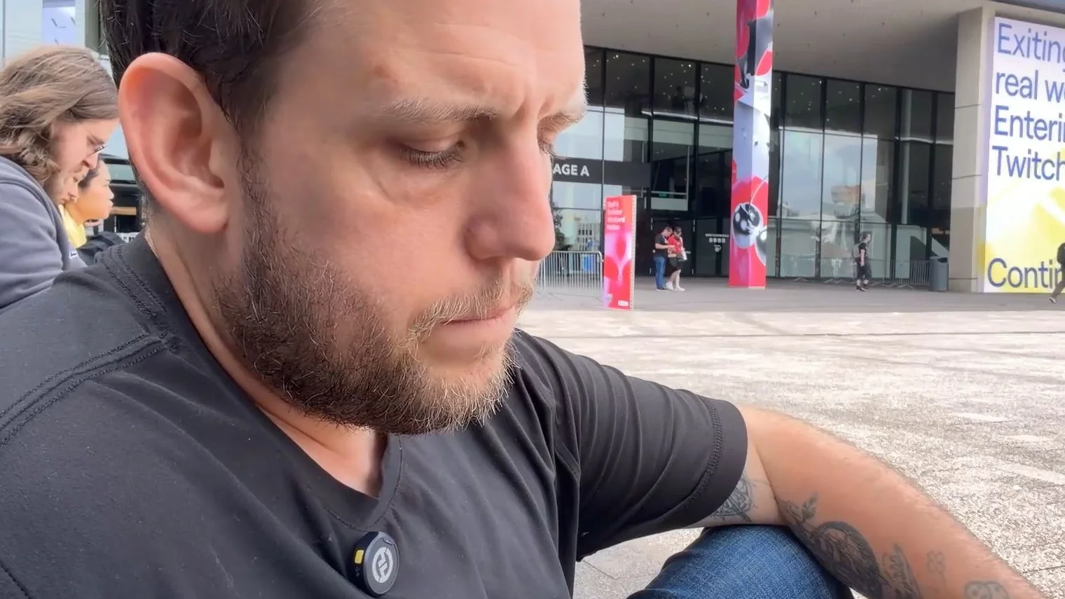 Стример прошел 500 километров ради TwitchCon, а его билет аннулировалии