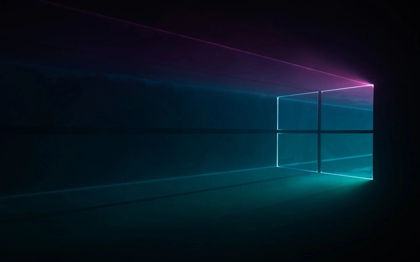 Источник: WalppapersDen / Windows