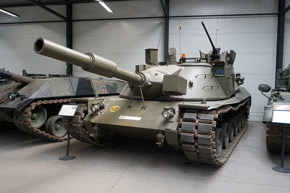 Источник: Википедия / на фото изображен танк Kampfpanzer 70