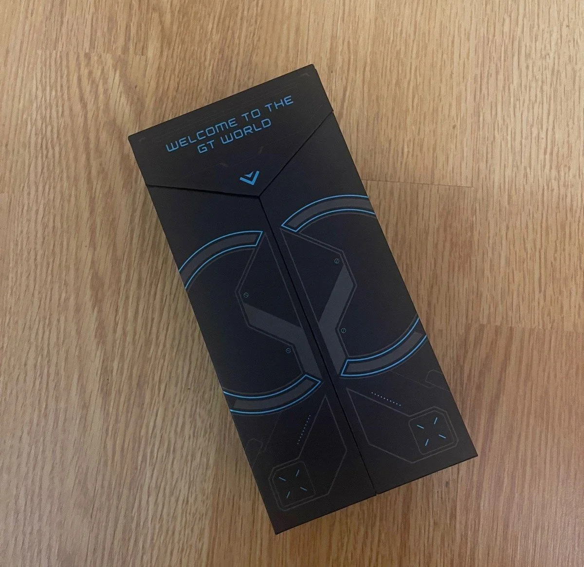Коробка от Infinix GT 20 Pro / respawn.media
