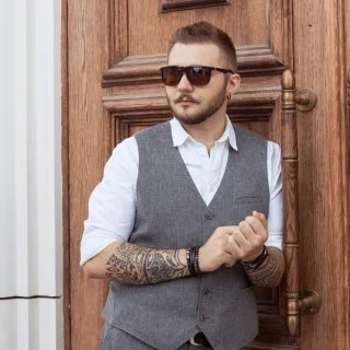Артем Дубровский