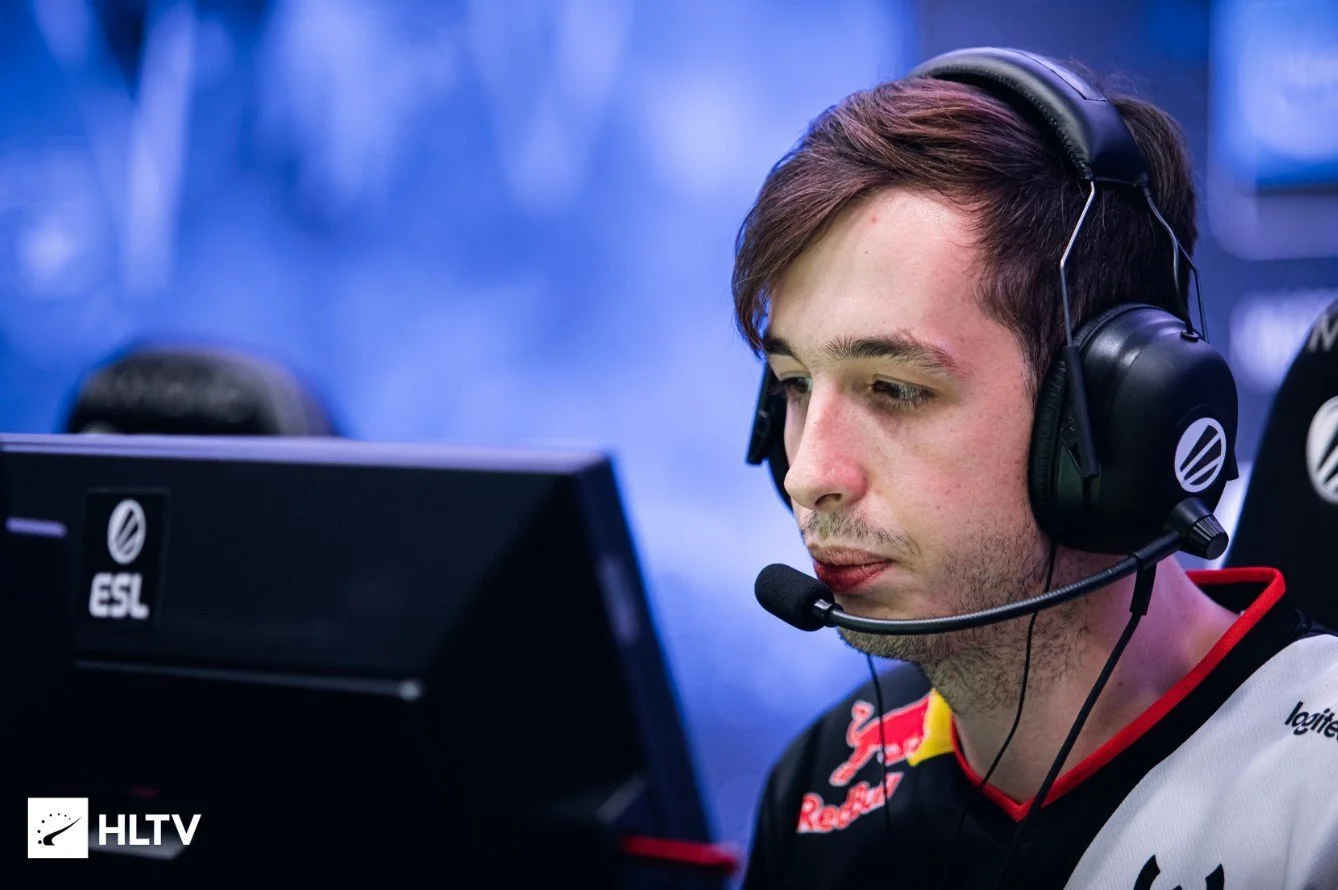 "Будьте надоедливым": ТОП-5 советов для игры на AWP от kennyS