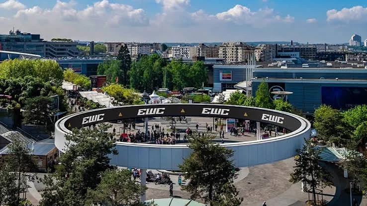 EWC в Париже