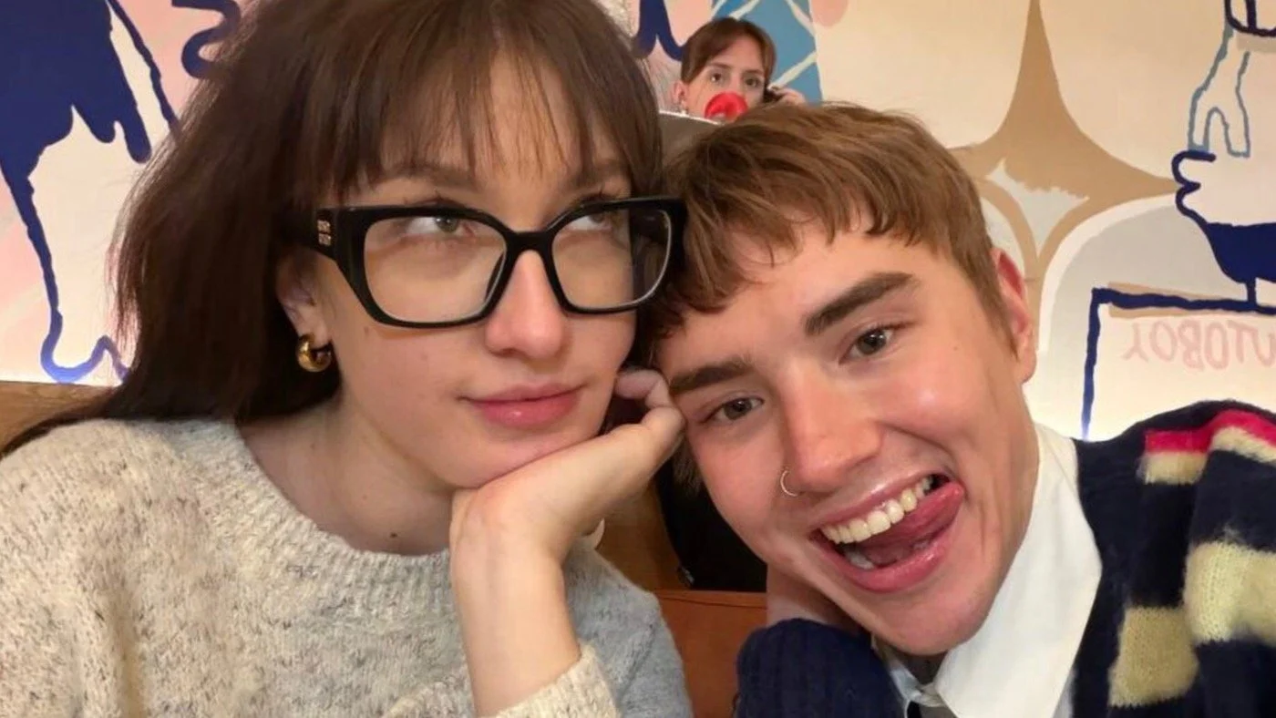 «Малыш идет на интервью»: Лиза Барашик обвинила Сашу Теслонда в лицемерии