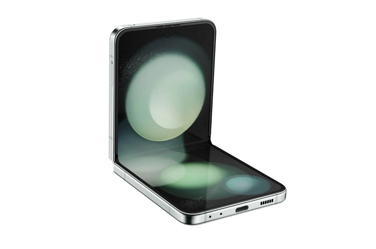 Samsung Galaxy Z Flip 5 5G 8/256 ГБ