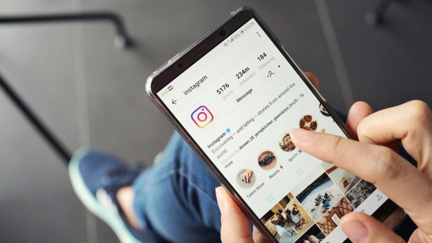 Для россиян стала доступна новая услуга — разблокировка Instagram