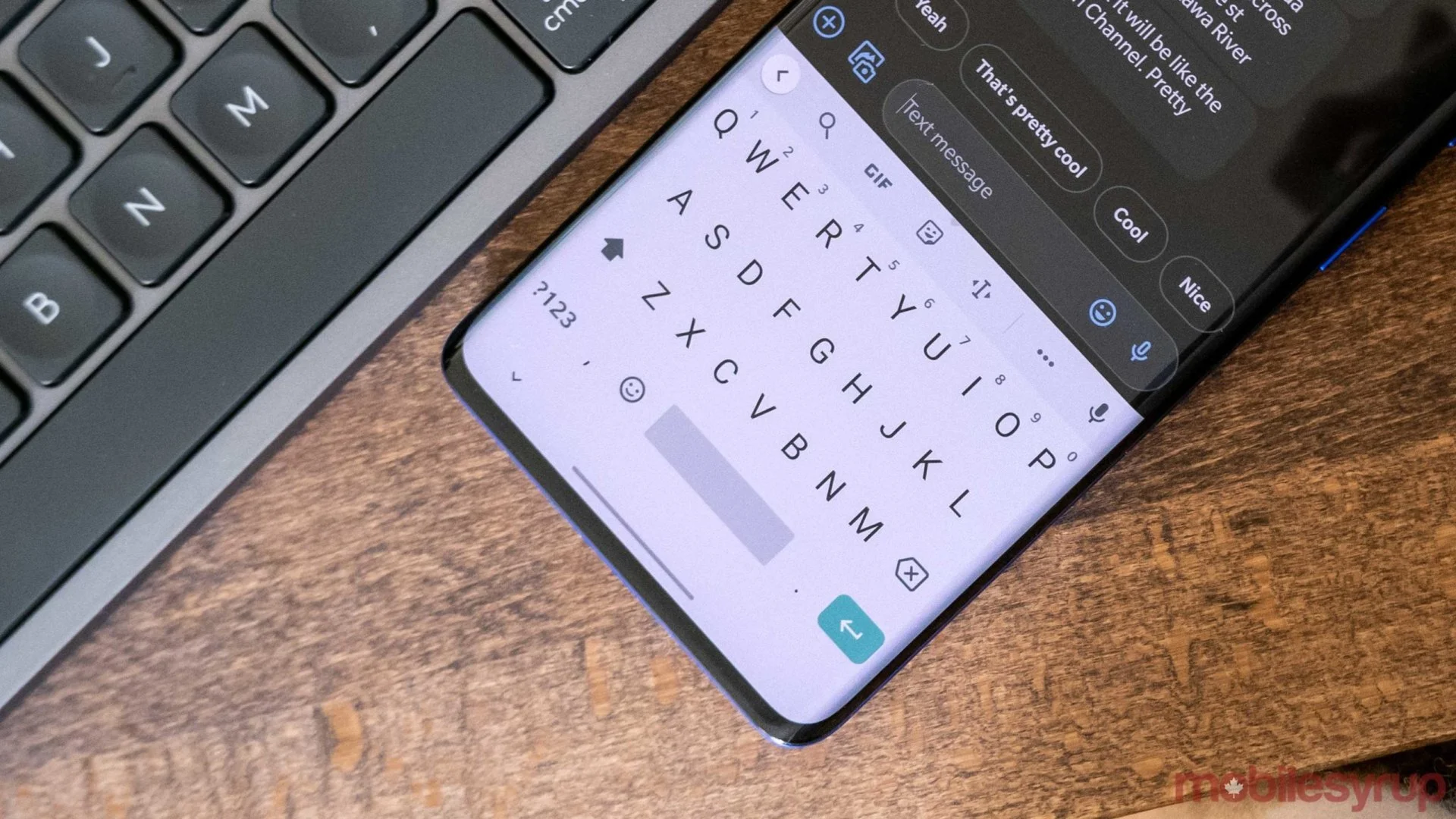 Как установить и настроить клавиатуру GBoard