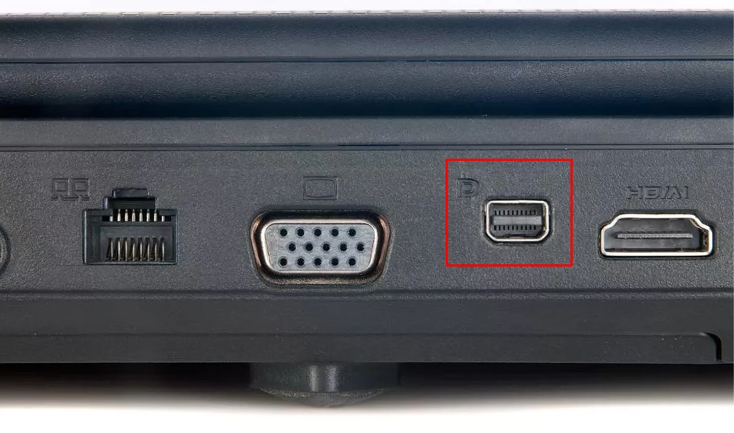Источник: Basanova / Разъем DisplayPort на ноутбуке