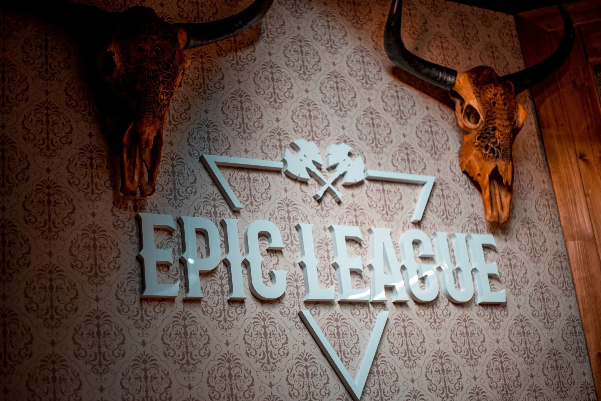 Подробности освещения EPIC League в стиле Дикого Запада с Maelstorm и Marchello